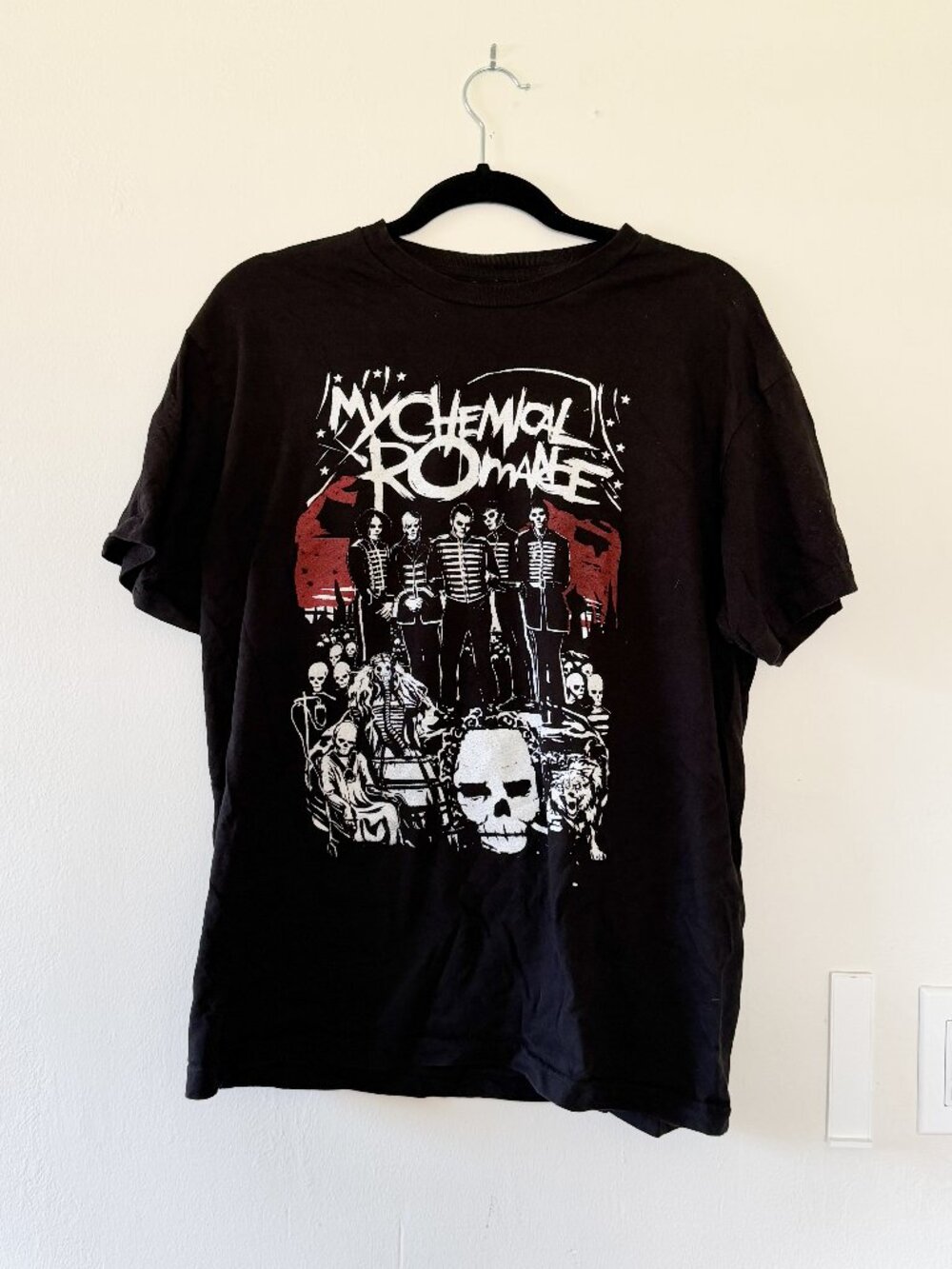 my chemical romance band tee / the black parade M